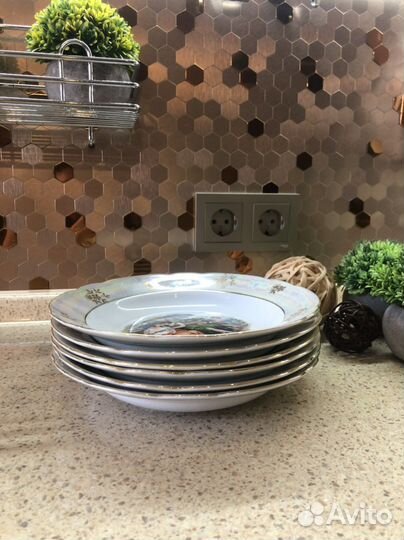 Тарелки от сервиза Мадонна гдр