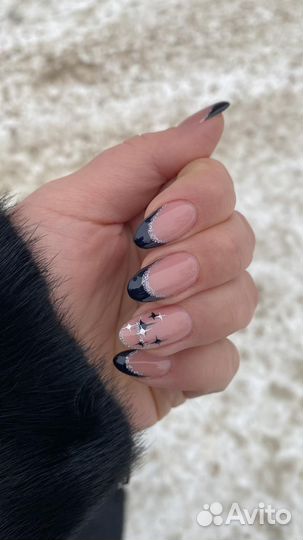 Маникюр педикюр