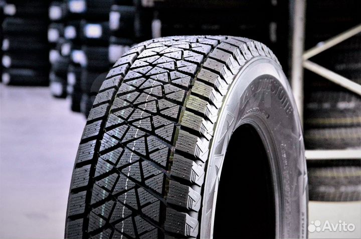 Bridgestone Blizzak DM-V2 275/40 R20 106T