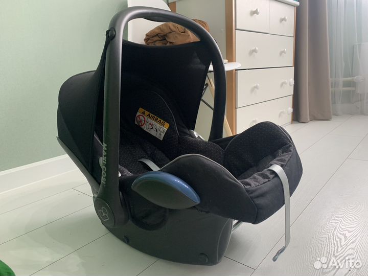 Автолюлька maxi cosi cabriofix