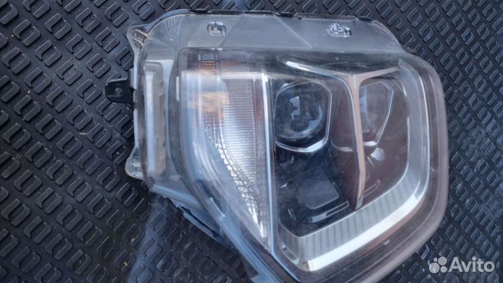 Фара Hyundai Santa Fe TM