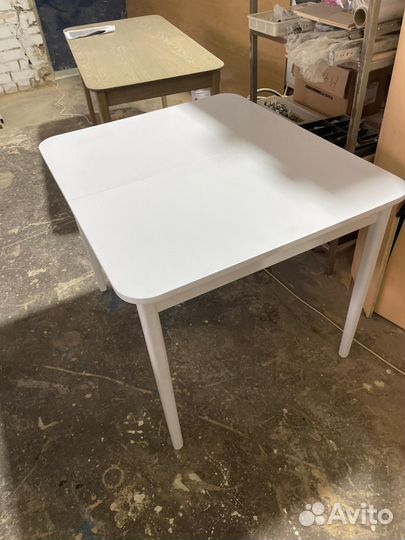 Стол кухонный раздвижной белый