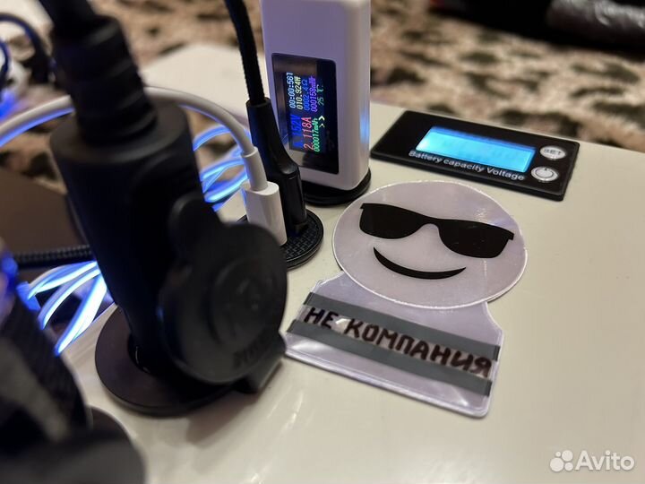 Мини зарядная станция на 12v и 5v, 40 Ah/200 Wh