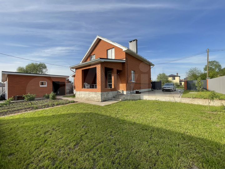 Коттедж 154 м² на участке 6 сот.