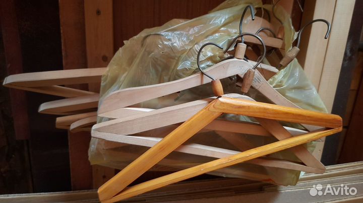 Вешалка-плечики