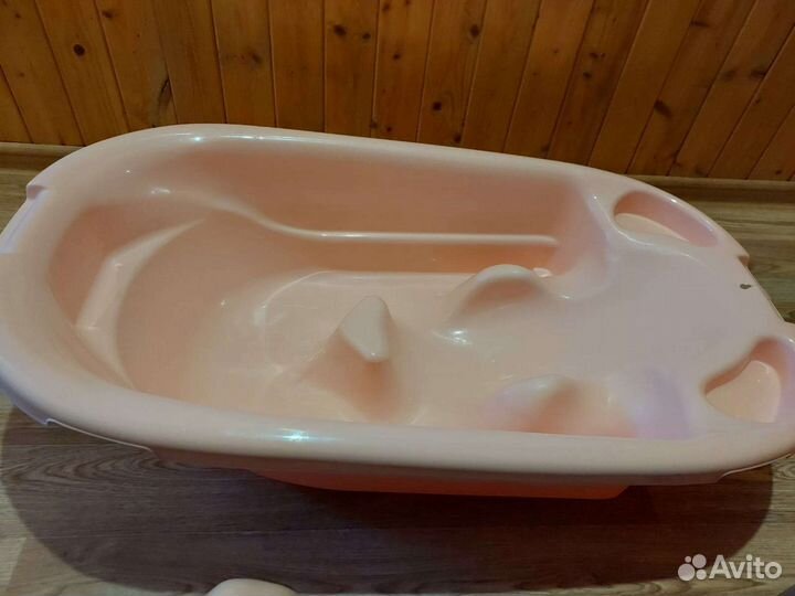 Ванночка для купания с горкой