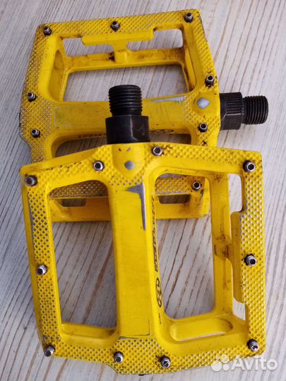 Педали Revers Super Shape 3d (yellow)