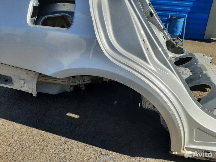 Крыло заднее правое Mercedes-Benz E-Class W212