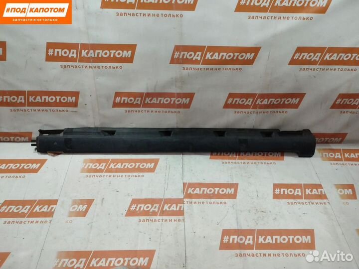 Накладка на порог левая Volkswagen Passat B6 2007