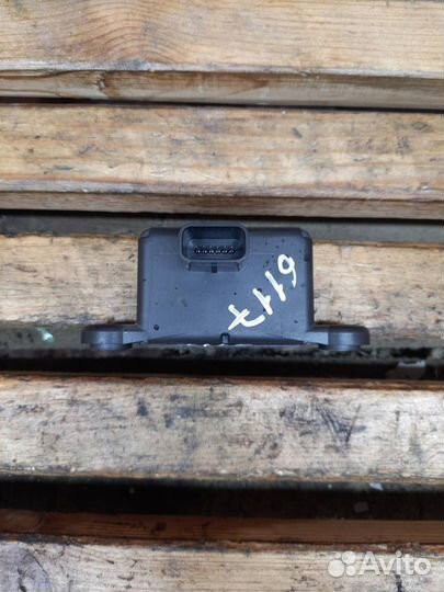 Датчик ускорения Opel Astra J 2012 13505726