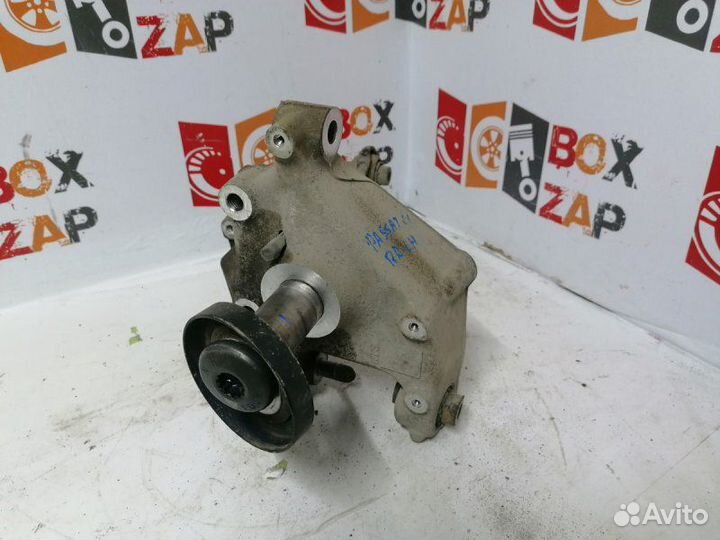 Кулак поворотный задний левый Volkswagen Passat Cc