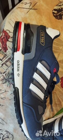 Кроссовки adidas