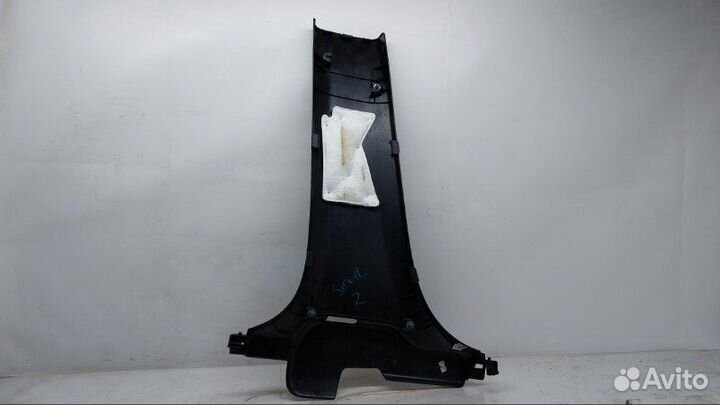 Обшивка салона правая Kia Soul 2 1.6 2014