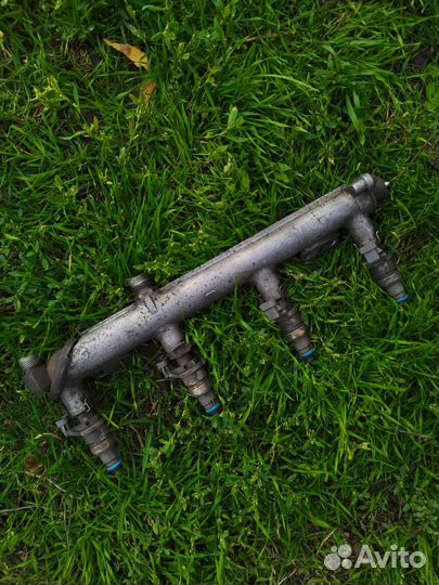 Топливная рампа Opel Vectra B/Vectra C Z22SE