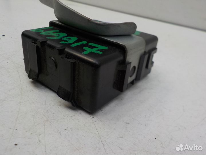 Реле Toyota Camry 2006-2011