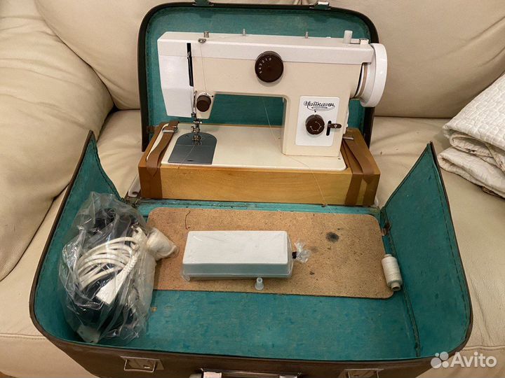 Швейная машинка 