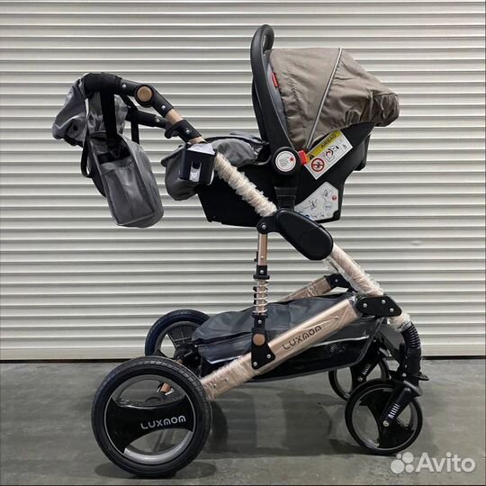 Коляска Luxmom