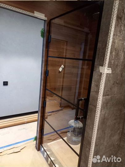 Межкомнатные стеклянные двери на заказ