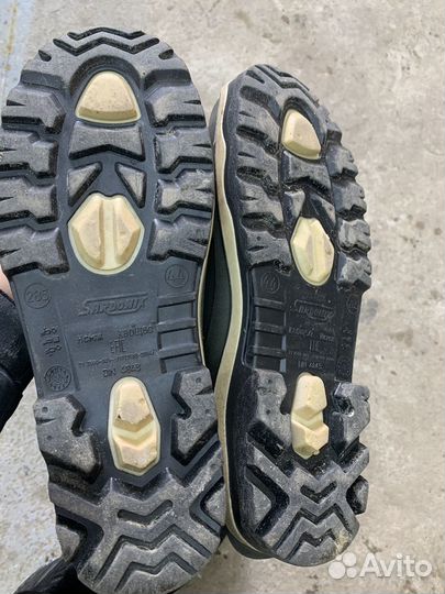 Резиновые сапоги