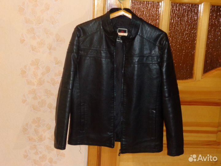 Курточка мужская