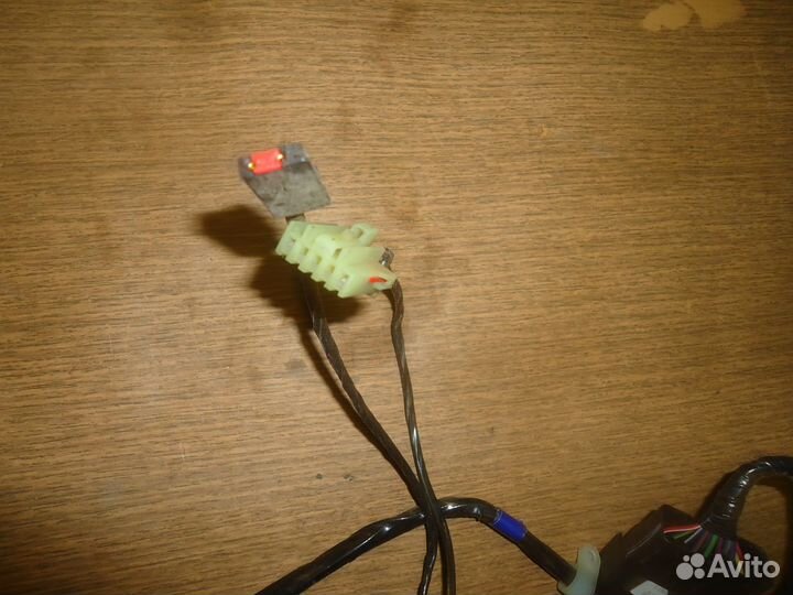 Проводка мотора отопителя Chrysler Voyager 3