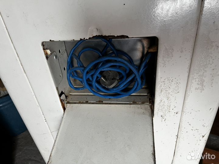 Продам стиральную машину 