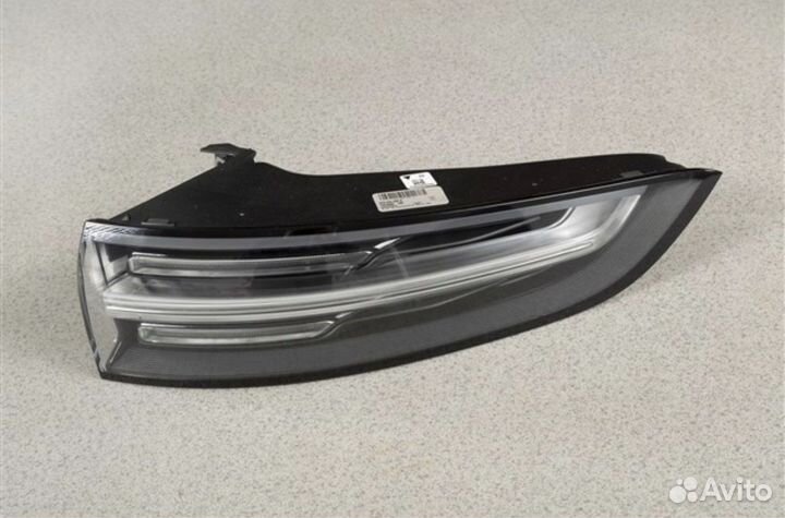 Porsche Cayenne E3/9Y0 фара задняя правая