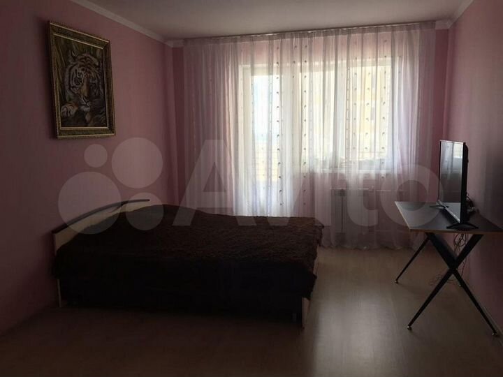 2-к. квартира, 80 м², 10/16 эт.