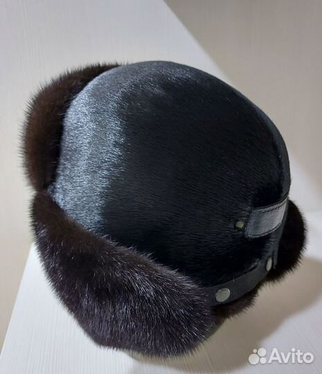 Продаю мужскую шапку зимнюю,мех норка и нерпа нат
