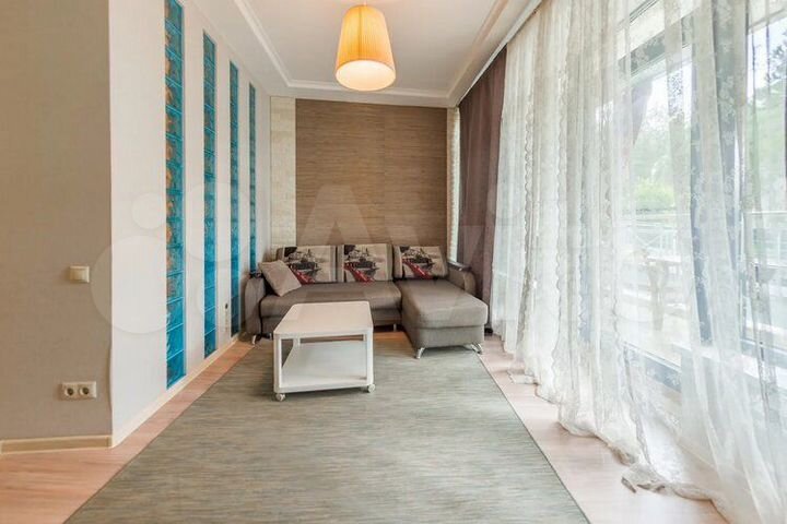 Квартира-студия, 33 м², 1/20 эт.