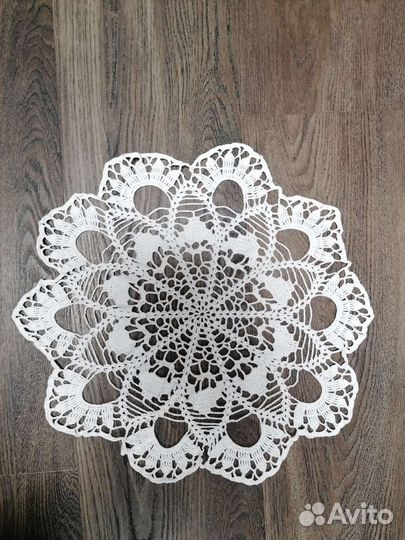 Вязанная салфетка