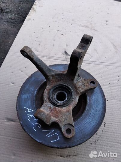 Поворотный кулак Hyundai Accent передний левый