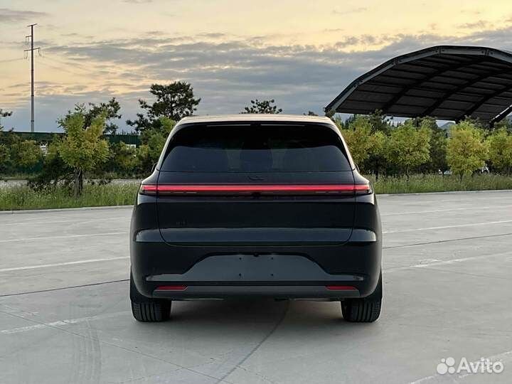 LiXiang L6 1.5 AT, 2024, 30 000 км