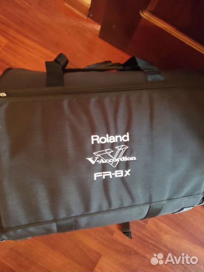 Аккордеон Roland 8 х,Италия,новый