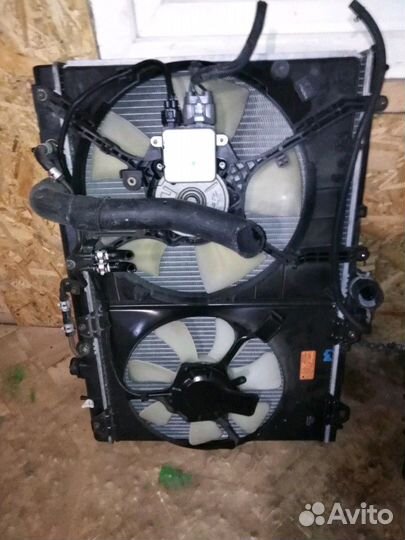 Вентилятор и радиатор Mitsubishi Chariot Grandis