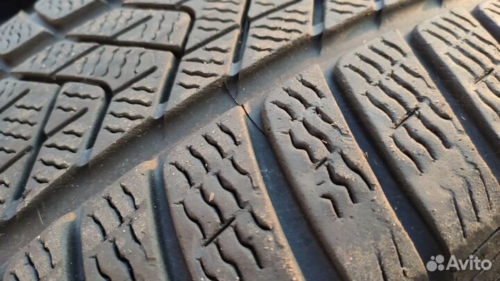 Pirelli Winter Sottozero 3 245/45 R19 102V