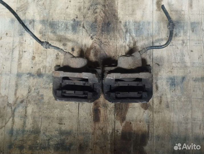 Суппорт тормозной передний правый renault scenic 1 1.6 nn