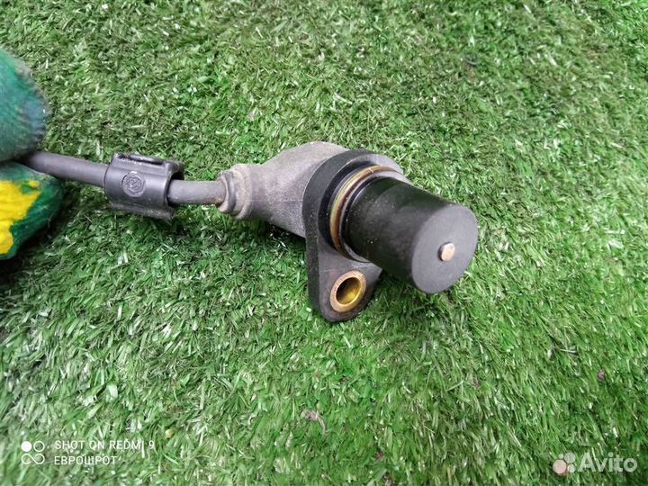 Датчик положения коленвала Volkswagen Touareg (20