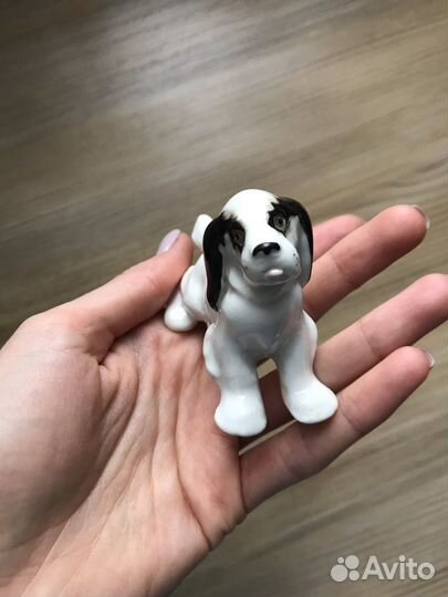 Статуэтка собака