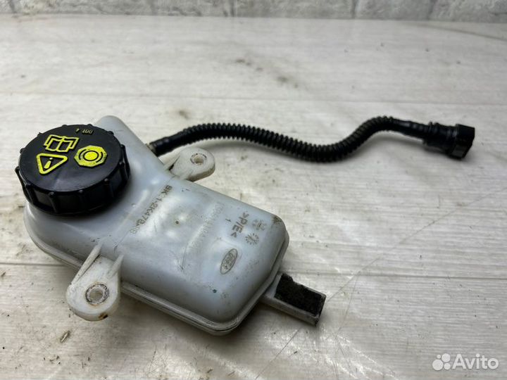 Бачок для тормозной жидкости Ford Transit Custom