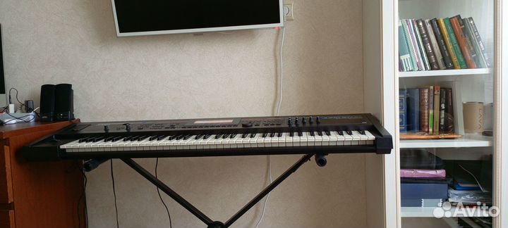 Синтезатор Roland Juno Stage +чехол+ педаль+midi