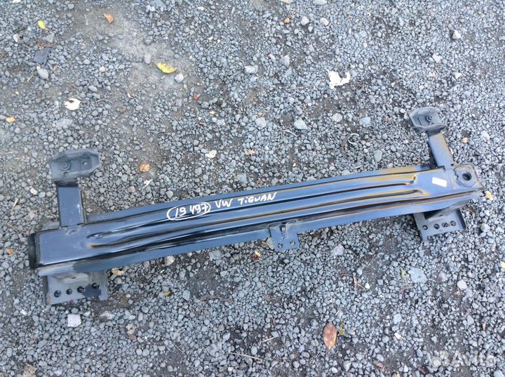 Volkswagen Tiguan с 2007-2016 Усилитель переднего