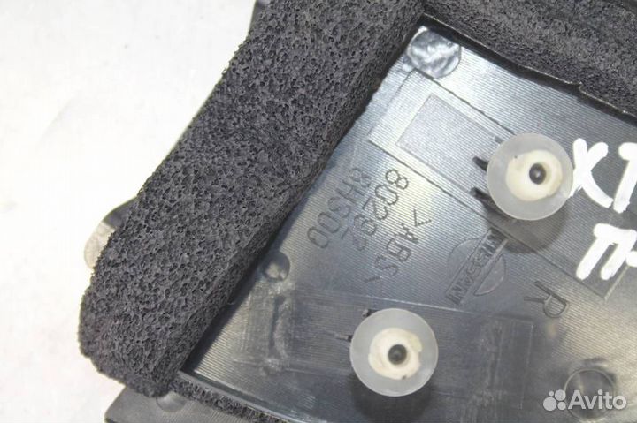 Накладка зеркала правого Nissan X-Trail T30