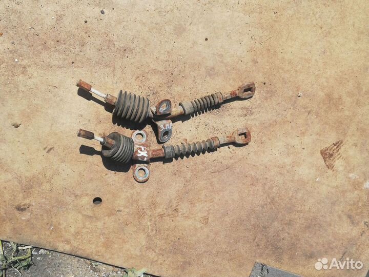 Трос стояночного тормоза Мазда CX-7