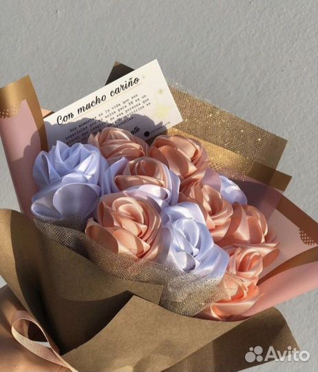 Букет роз из атласных лент