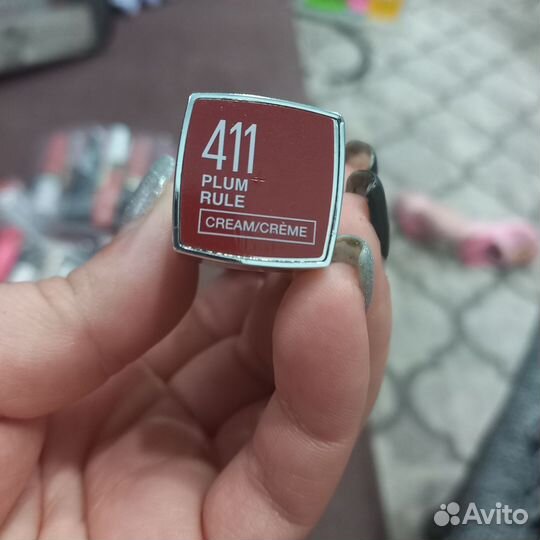 Maybelline помада 411