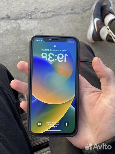 iPhone X, 256 ГБ