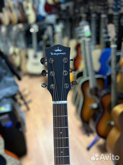 Трансакустическая гитара