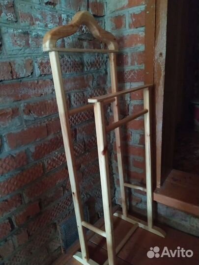 Вешалка для одежды напольная