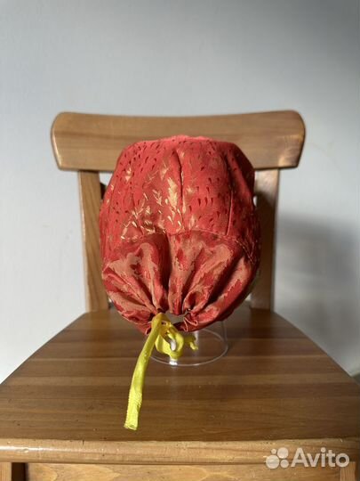 Головные уборы женские